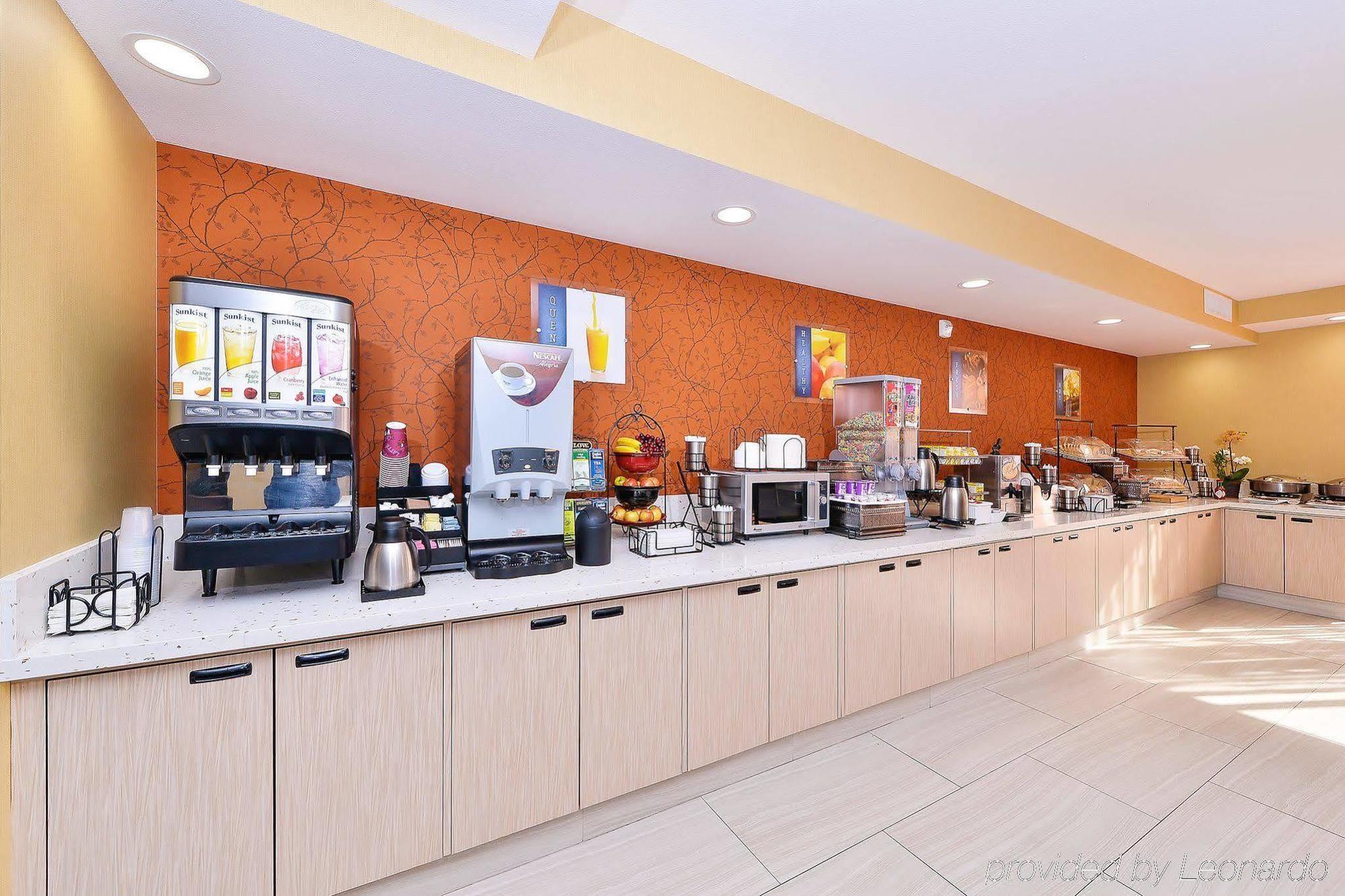 Best Western Plus Fresno Airport Hotel Eksteriør billede